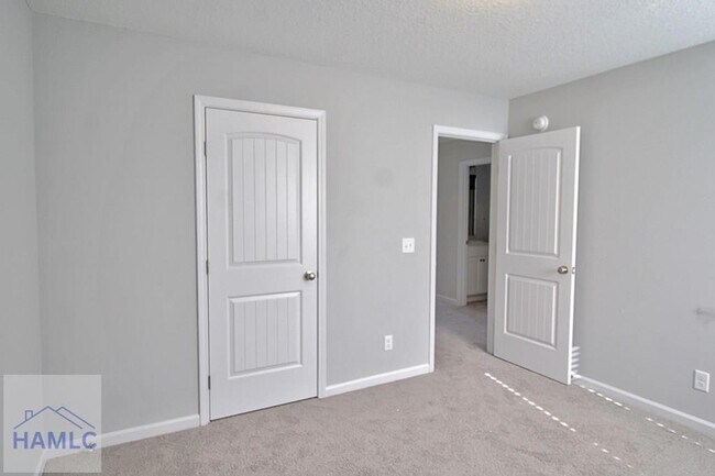 Building Photo - 39 Herty Ln