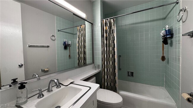 Building Photo - 12700 Lake Rd