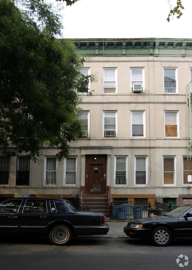 897 St. Johns Place 897 Saint Johns Pl Brooklyn NY 11216 Apartment