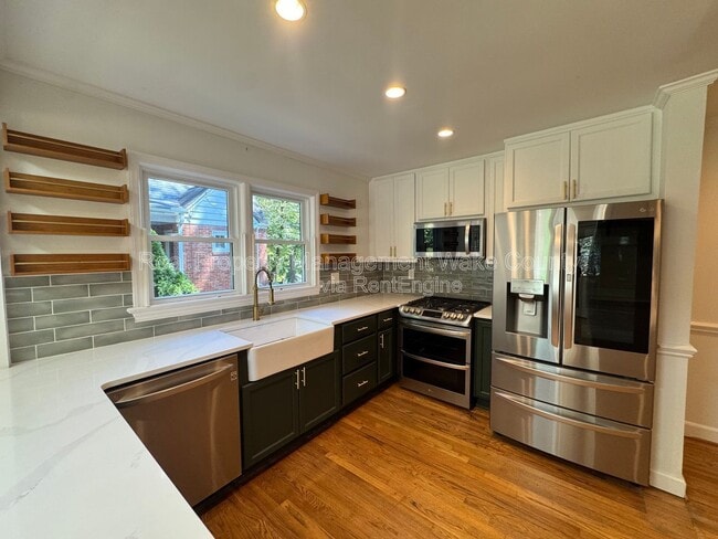 Building Photo - 3018 Medlin Dr