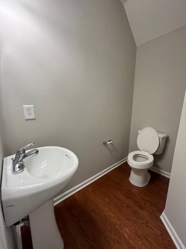 Building Photo - 5611 Tipperlinn Way