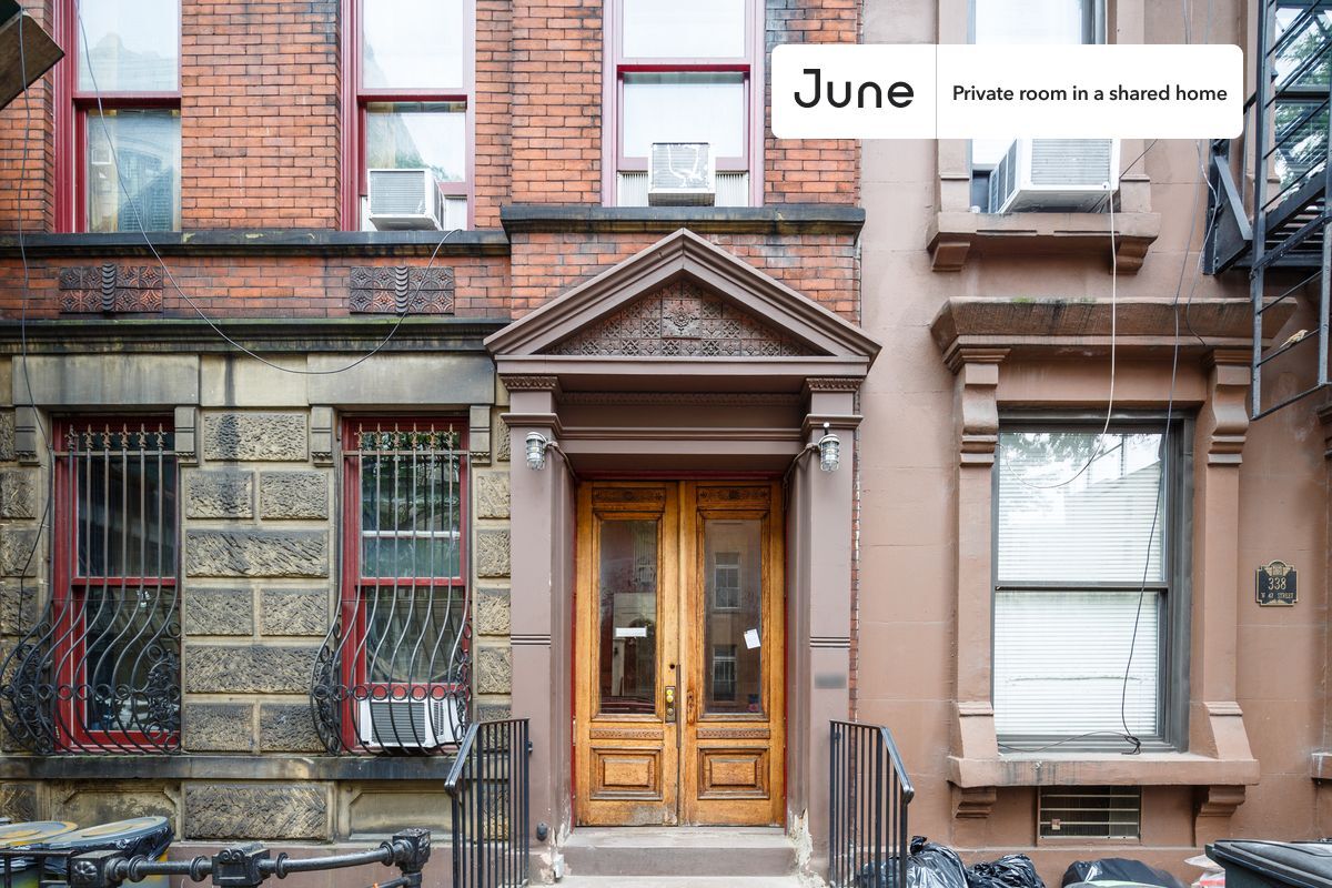 Building Photo - Room in Shared 5 bed/1 bath home in Hell's Kitchen