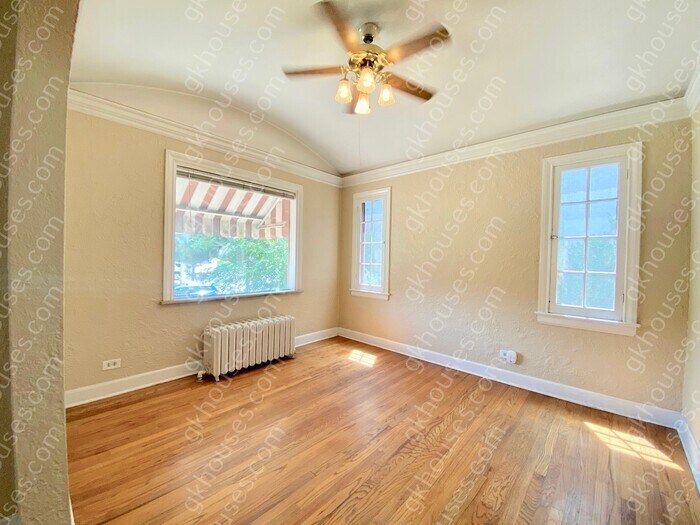 Building Photo - 19 S Emerson St