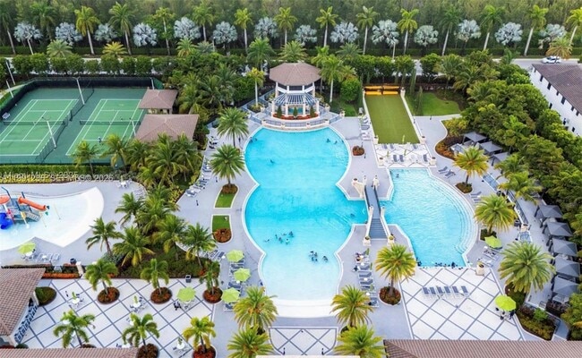 Building Photo - 8800 NW 98th Ct