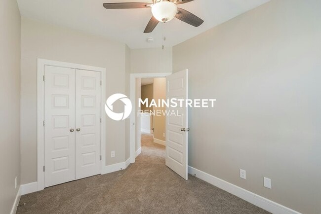 Building Photo - 3 Bedroom Pet-Friendly Home in Lebanon, TN with Main Street Renewal