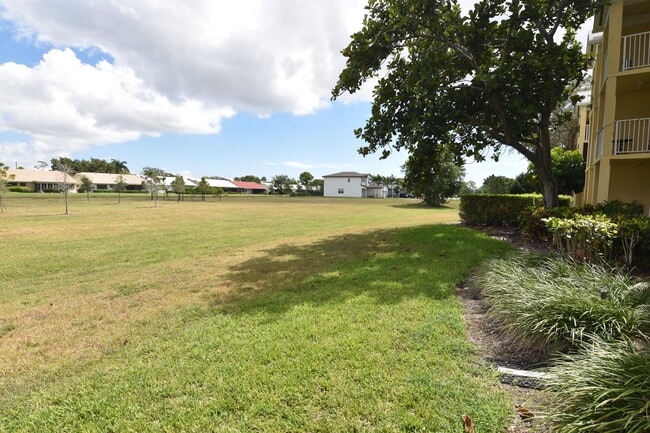 Building Photo - 6300 La Costa Dr