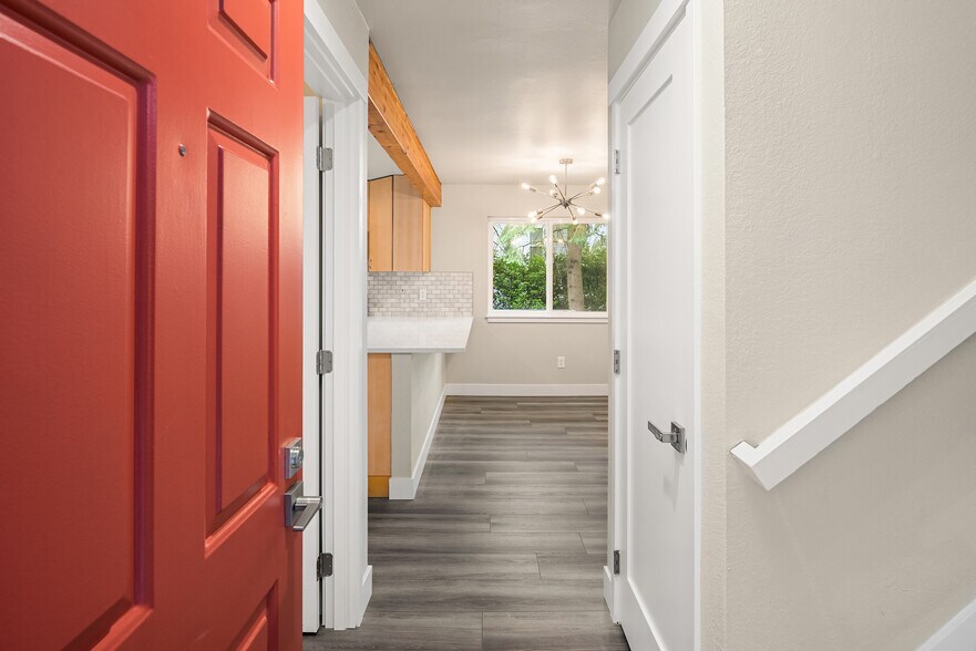 Building Photo - 3005 127th Plz SE