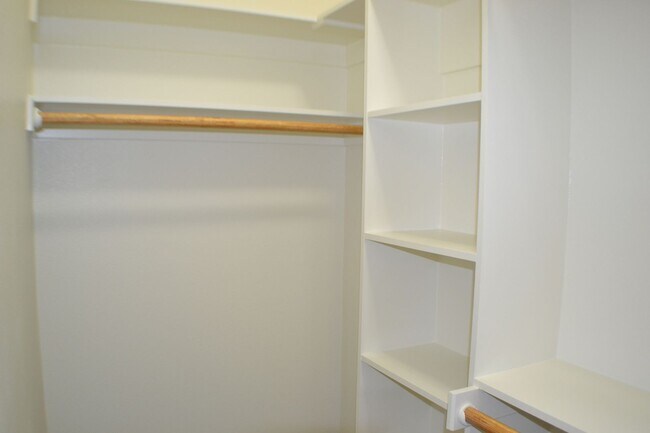 Building Photo - 3 bed 2 bath House for Lease in Sherman