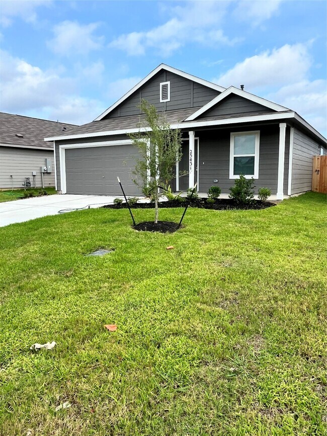 Building Photo - 25431 Birch Hl Dr