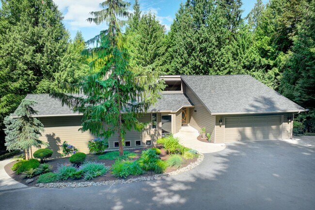 Primary Photo - 4bd/3ba Sammamish House
