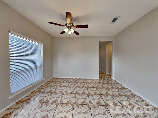 Building Photo - 7112 Avington Way