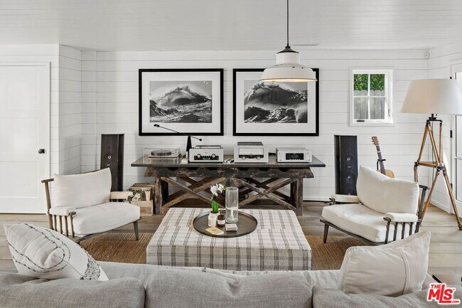 Building Photo - 821 Nowita Pl