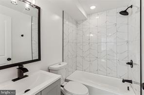 Building Photo - 1010 W Arizona St