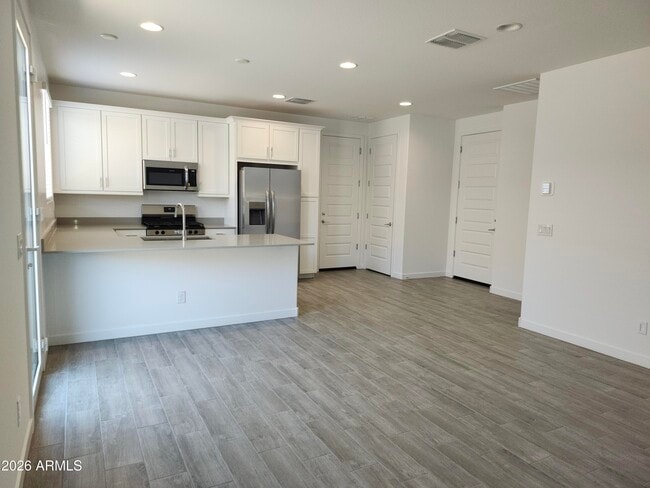 Building Photo - 24924 N 167th Ave