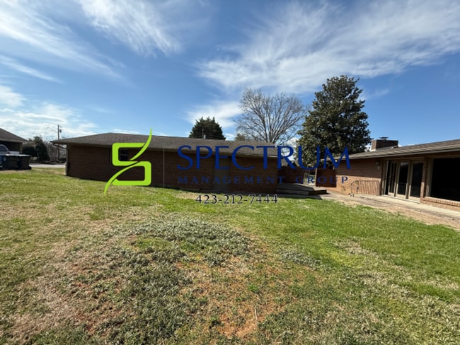 Building Photo - 828 Andy St