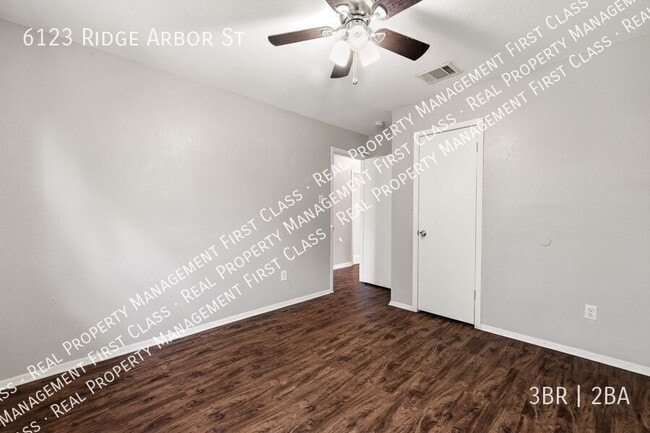 Building Photo - 6123 Ridge Arbor St