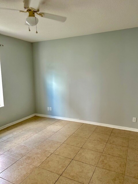 Building Photo - 3694 Miramontes Cir
