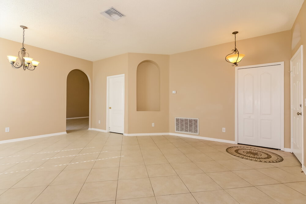 Building Photo - 13614 Mere View Dr