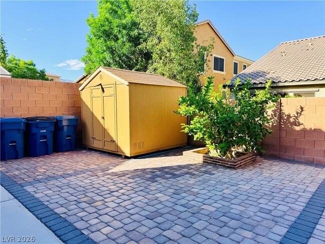 Building Photo - 6544 Claystone Creek Ct