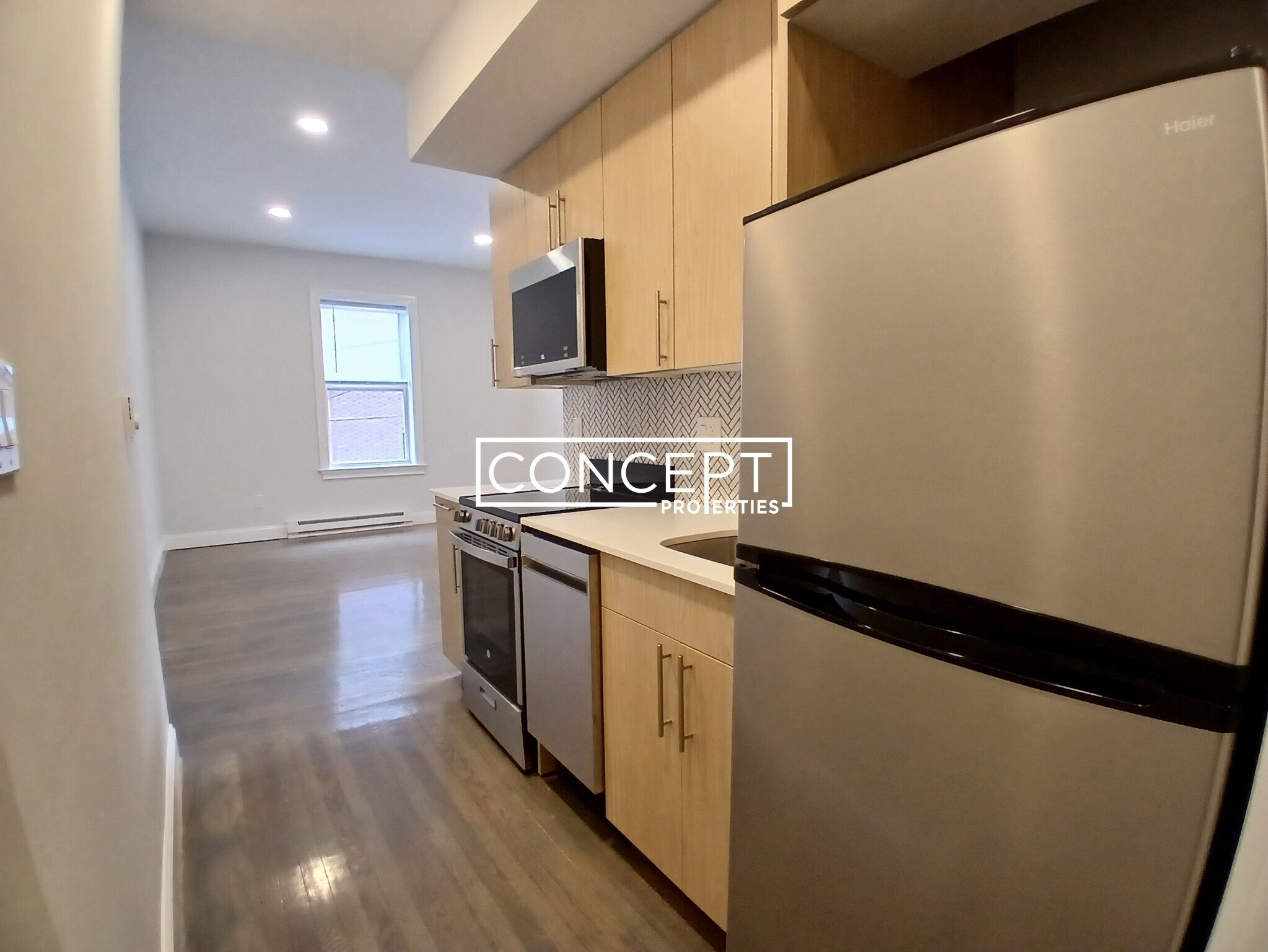 Building Photo - 529 Beacon St