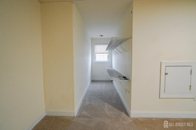 Building Photo - 456 Hancock St