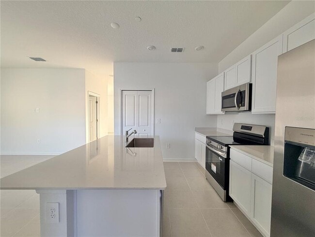 Building Photo - 2348 Rider Rain Ln