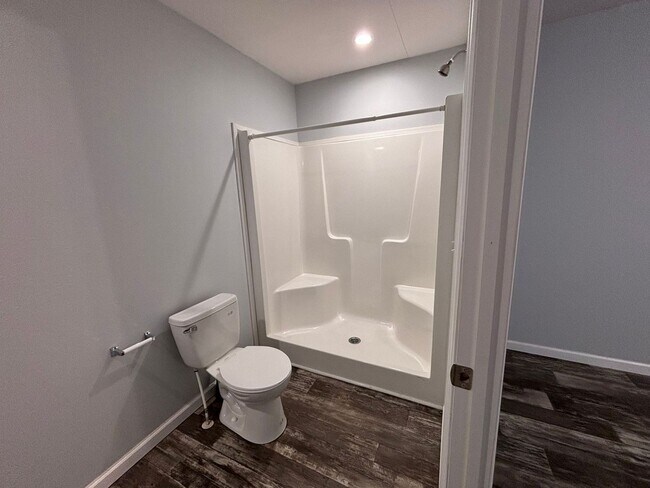 Building Photo - BEAUTIFUL +55 HOA COMMUNITY- ASK ABOUT OUR...