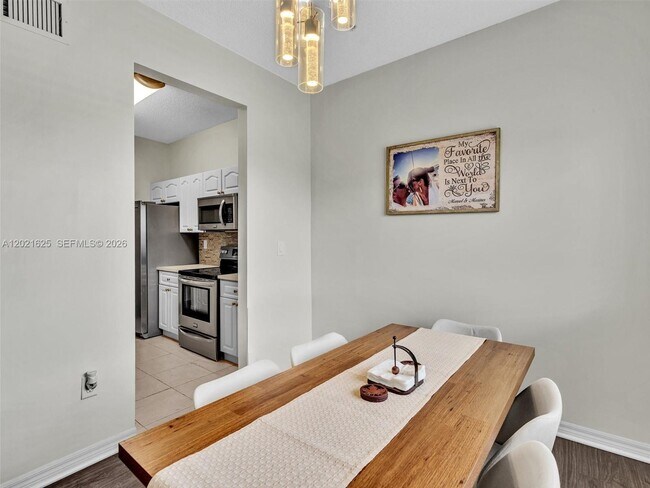 Building Photo - 7085 Nova Dr