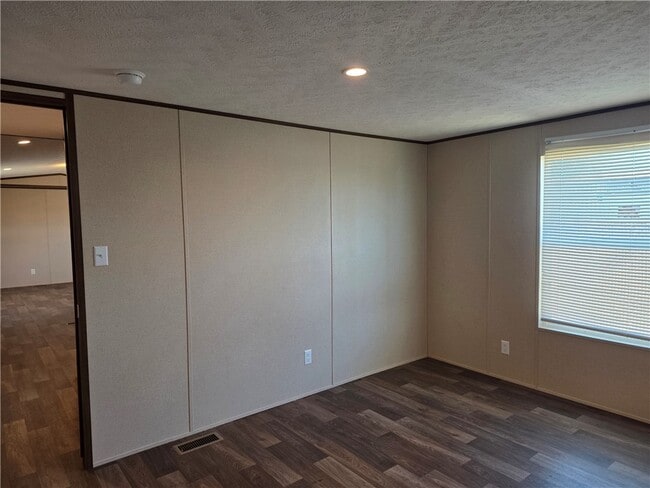 Building Photo - 1775 Sea Creek Dr