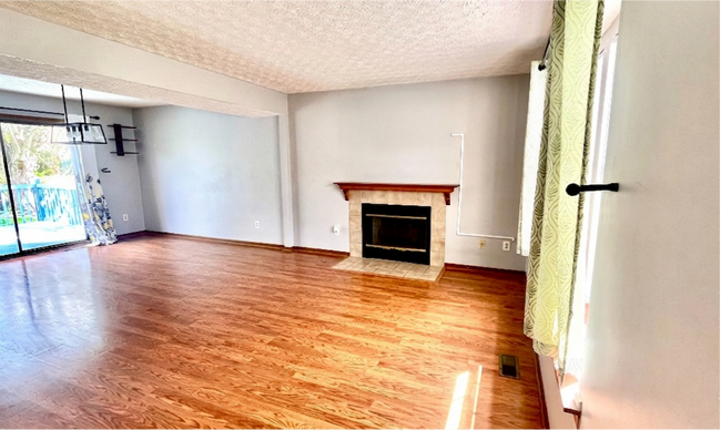 Building Photo - 6865 Barker Dr