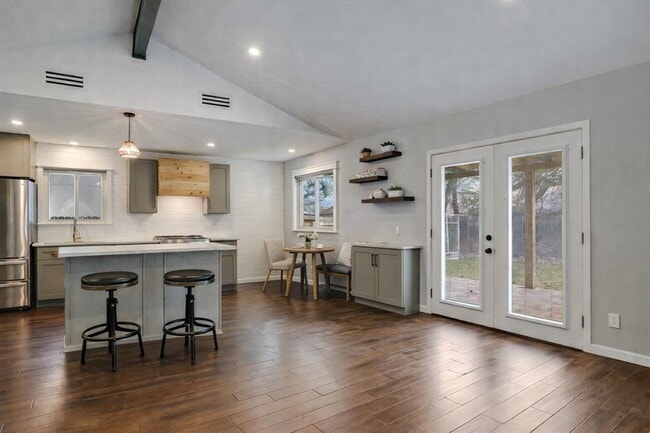 Building Photo - 6109 Merriwood Dr