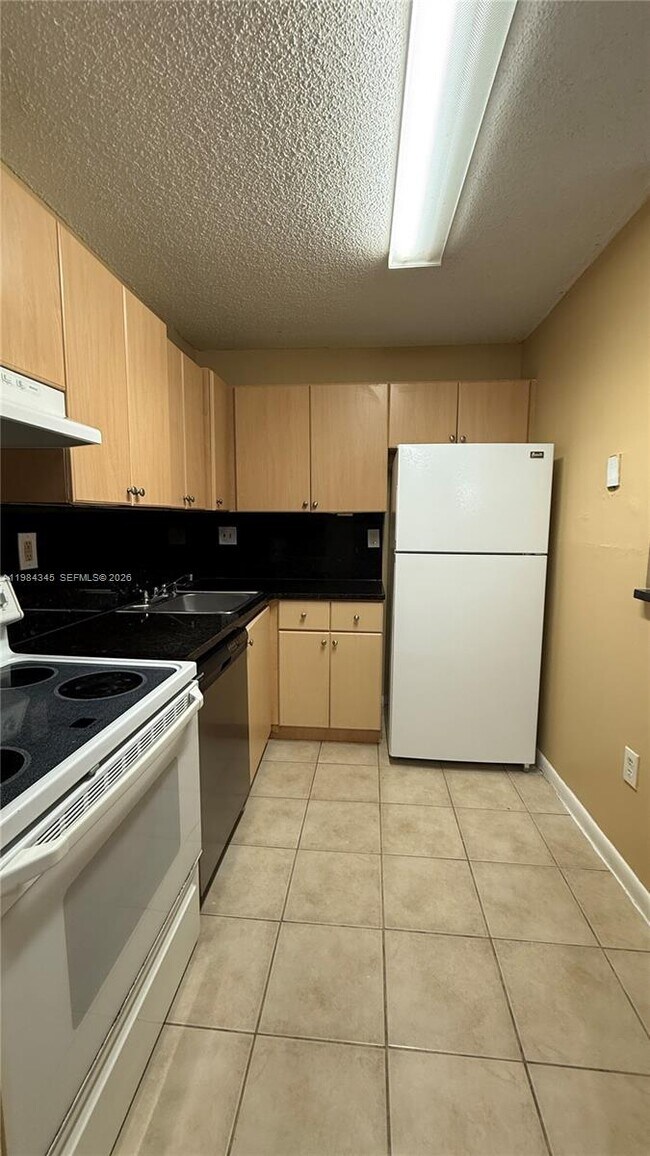 Building Photo - 7210 NW 179th St