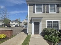 Building Photo - 14 Fairgate Dr
