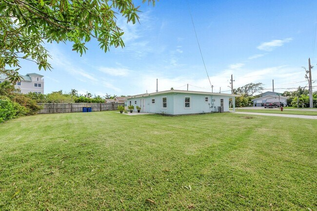 Building Photo - 1400 Binney Dr