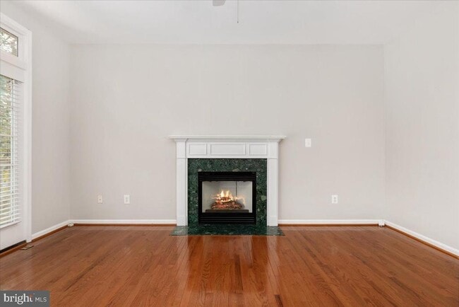 Building Photo - 18688 Potomac Station Dr