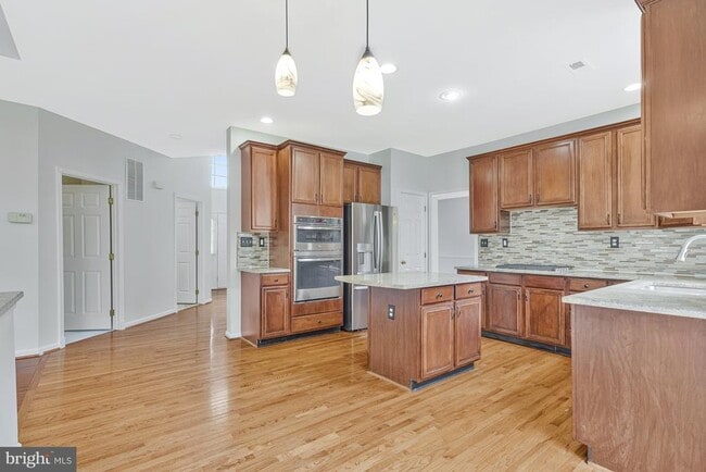 Building Photo - 10857 Hunter Gate Way