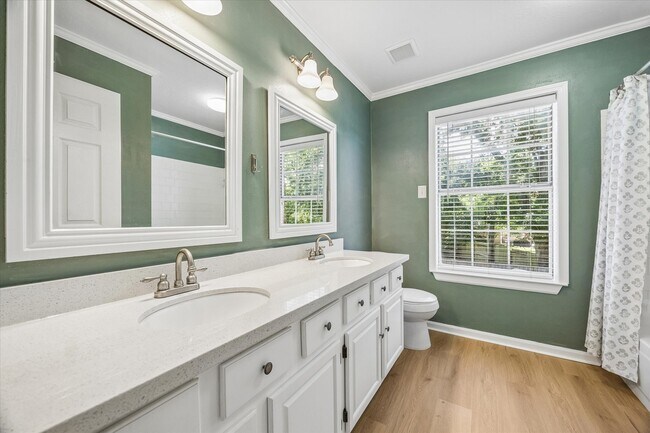 Building Photo - 9806 Gold Cup Way