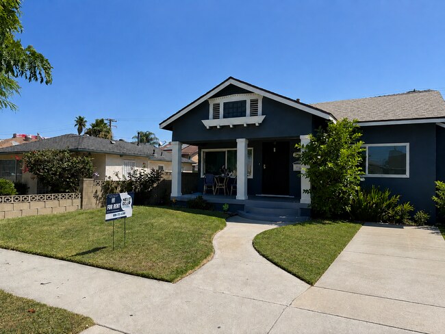 Building Photo - Available 9/15/2026 - Please do not disturb current occupants.  This home is shown by by appointm...