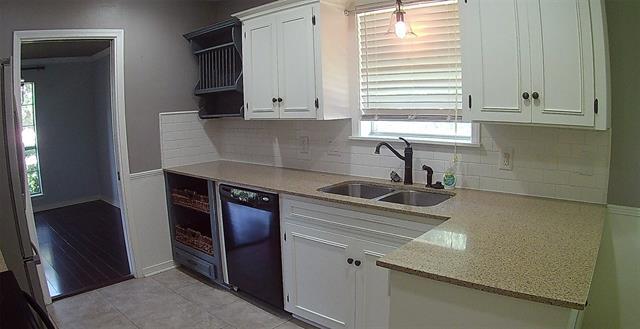 Building Photo - 601 Rock Hollow Dr