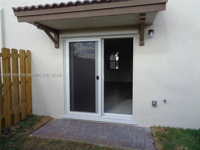 Building Photo - 2514 SE 29th Dr