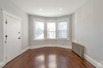 Building Photo - 69 Harrison Ave