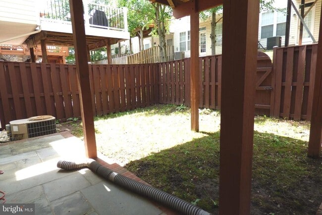 Building Photo - 44286 Acushnet Terrace