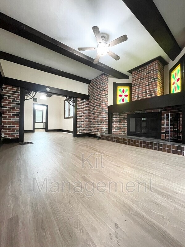 Building Photo - 4431 Commonwealth Ave