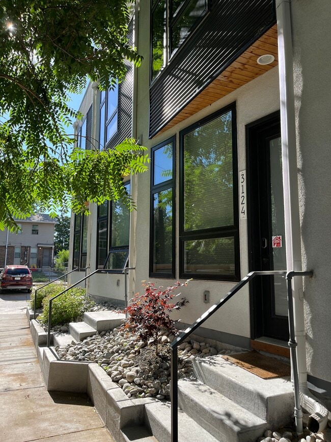 Building Photo - 3124 Gilpin St