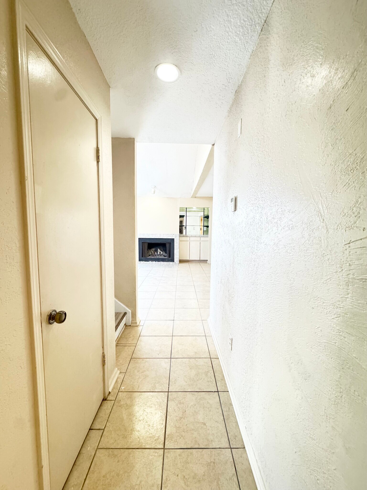 Building Photo - 401 NE 115th St