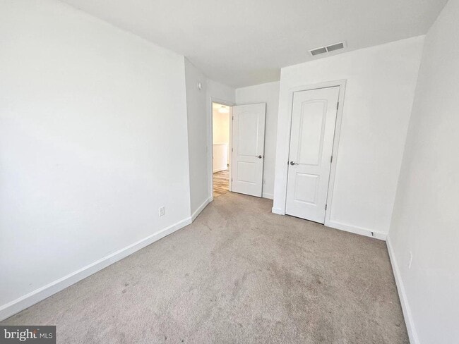 Building Photo - 73 Medal Way