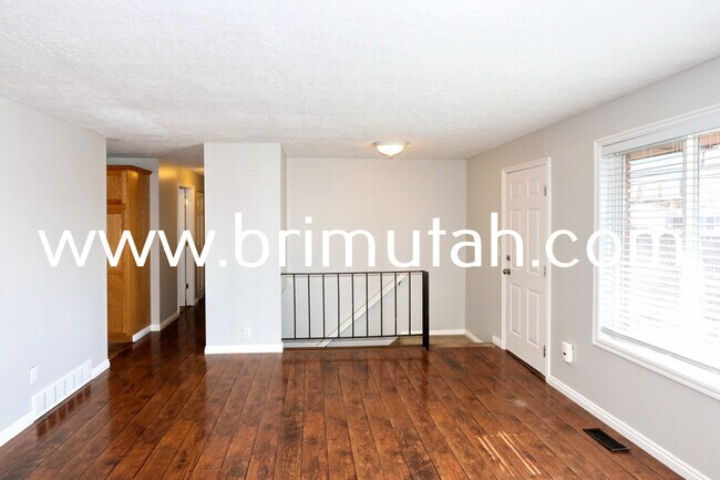 Building Photo - 3799 S 2235 E