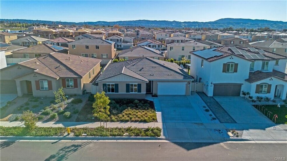 Building Photo - 1001 Pomelo Ave