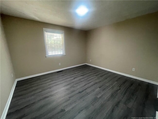 Building Photo - 4953 Fieldcrest Dr