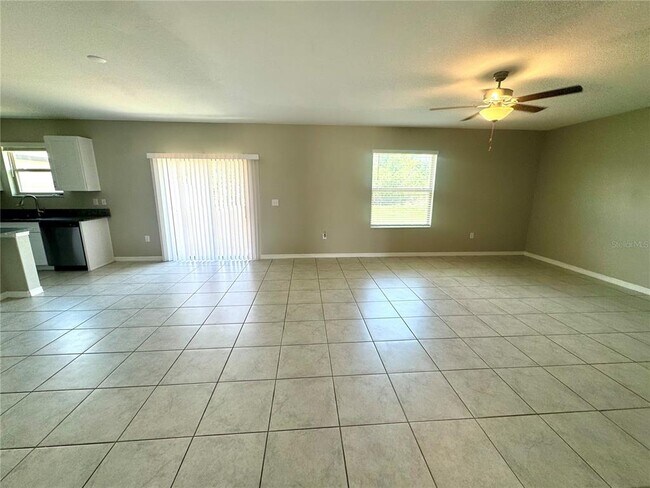 Building Photo - 5415 Amaryllis Garden St